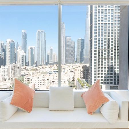 Chic 2Br Apartment, Prime Location Near Dubai Mall - Allsopp&Allsopp Zewnętrze zdjęcie
