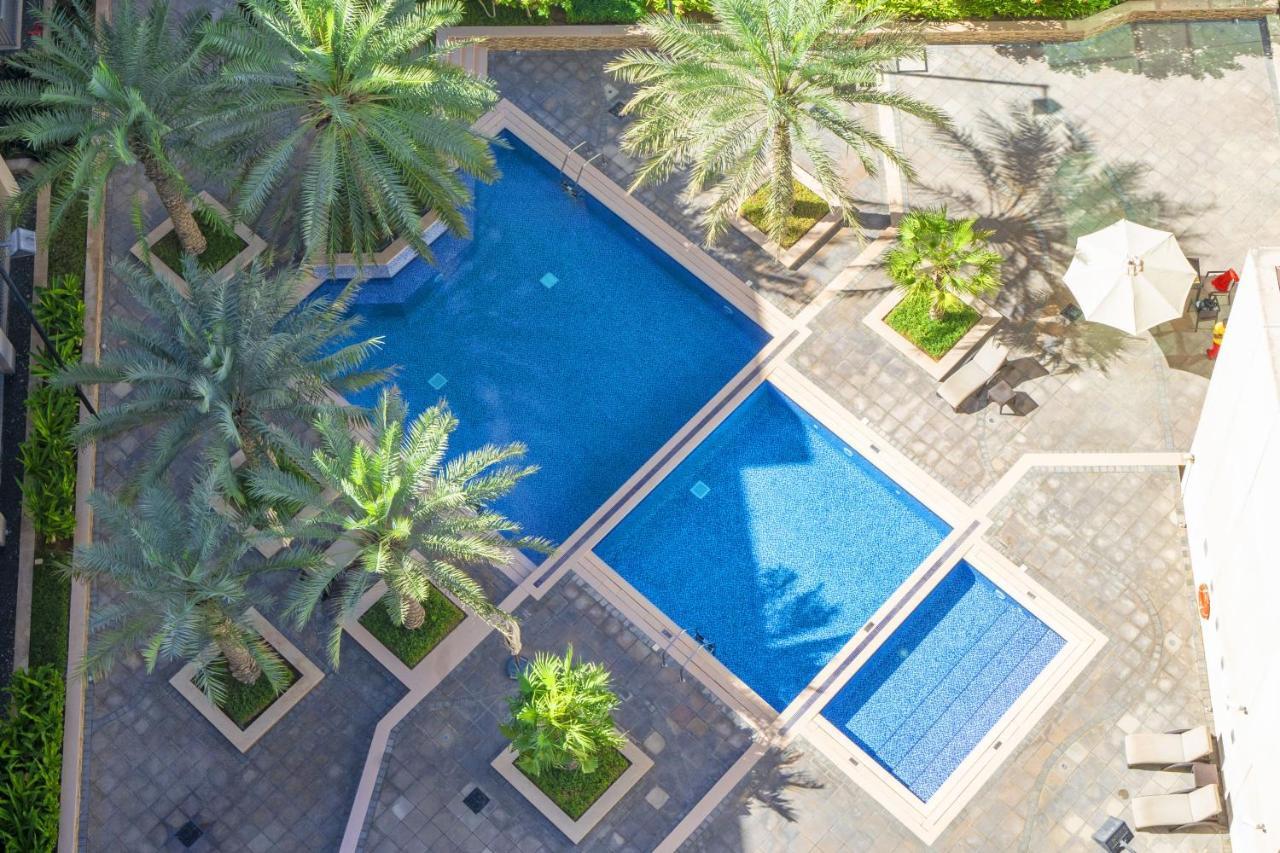 Chic 2Br Apartment, Prime Location Near Dubai Mall - Allsopp&Allsopp Zewnętrze zdjęcie